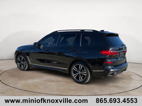 Used 2022 BMW X7 M50i w/ Luxury Seating Package image 5