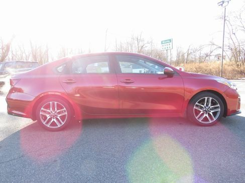 Used 2019 Kia Forte S image 4