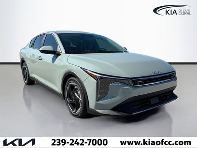 New 2025 Kia K4 EX