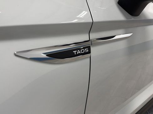 Used 2023 Volkswagen Taos SEL image 34