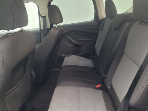 Used 2017 Ford Escape SE FWD image 18