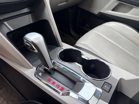 Used 2011 GMC Terrain SLT image 16