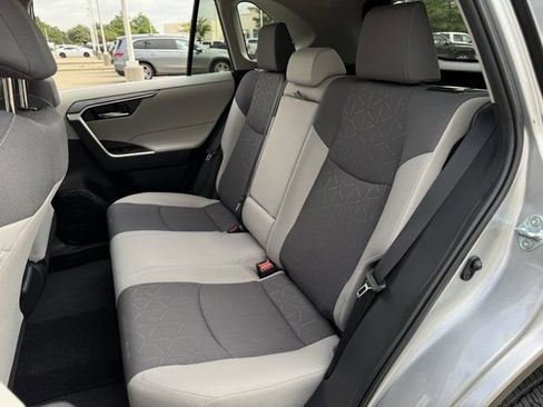 Used 2024 Toyota RAV4 XLE w/ Convenience Package FWD image 28
