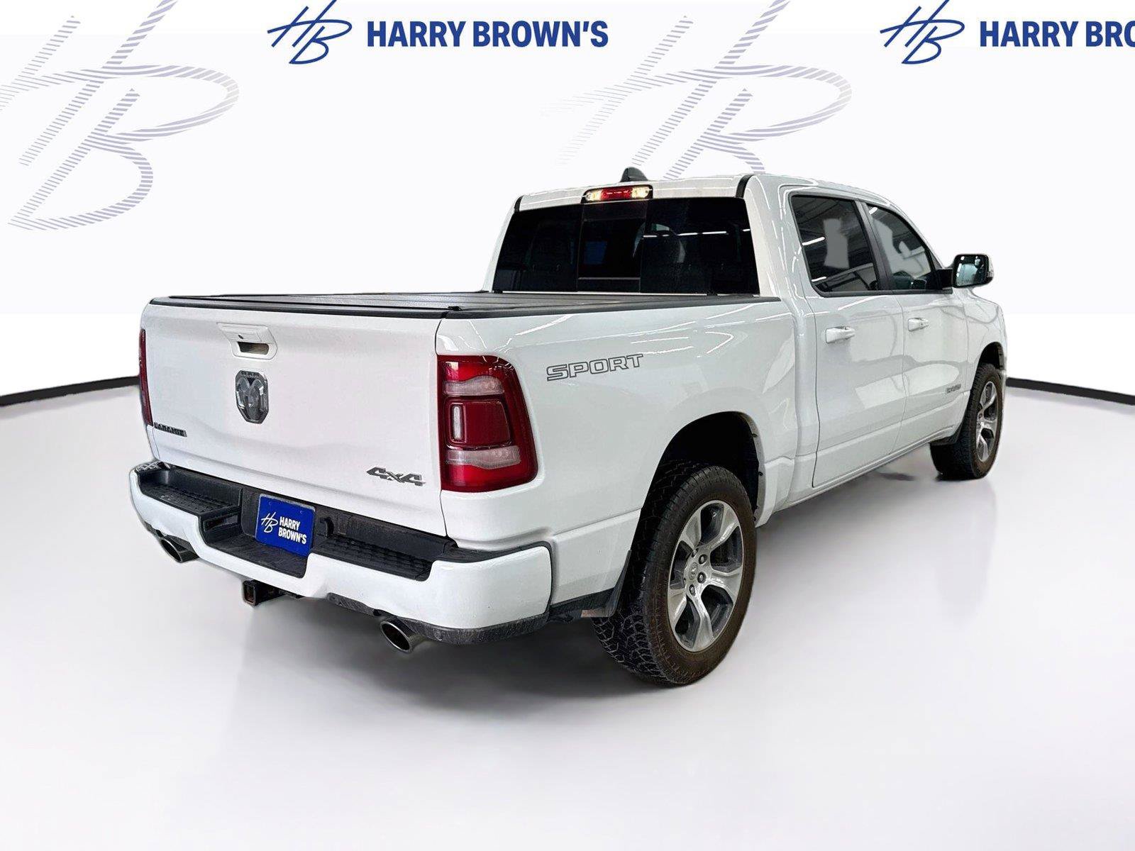 Used 2023 RAM 1500 Laramie AWD/4WD image 10