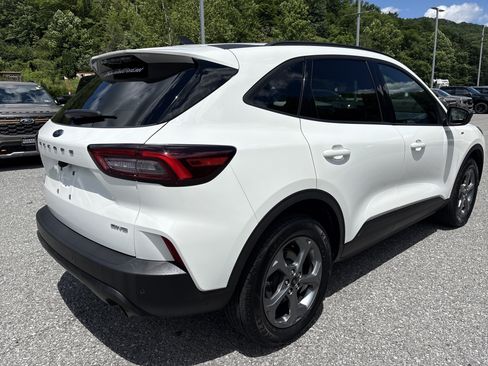 Used 2025 Ford Escape ST-Line w/ Tech Pack #1 AWD/4WD image 4