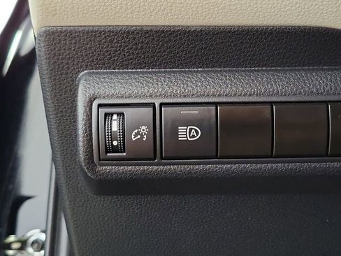 Used 2024 Toyota Corolla LE image 23