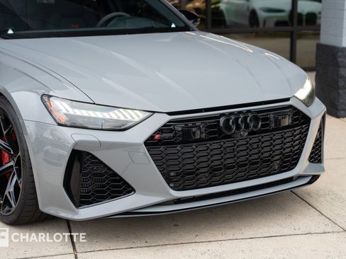 Used 2025 Audi RS 6 performance image 2