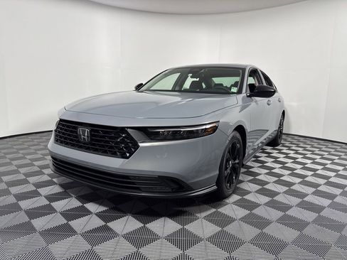 New 2025 Honda Accord SE image 1
