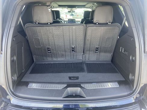 Certified 2022 Chevrolet Tahoe RST w/ Luxury Package AWD/4WD image 27