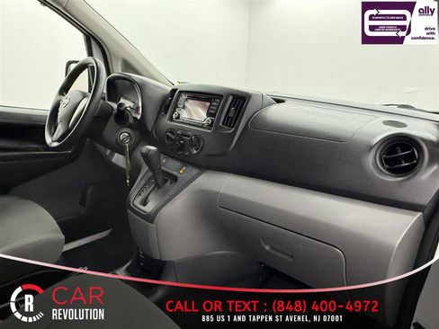 Used 2019 Nissan NV200 S image 24