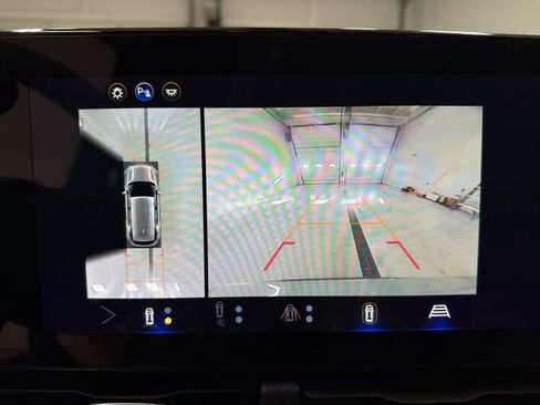 Certified 2026 Chevrolet Equinox ACTIV w/ Convenience Package III image 27