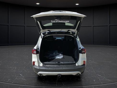 New 2025 Ford Escape SE w/ Class II Trailer Tow Package FWD image 15