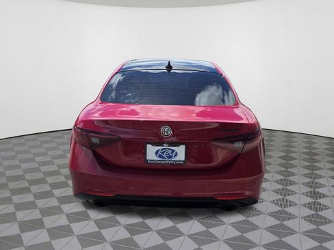 Used 2020 Alfa Romeo Giulia w/ Nero Edizione RWD image 9