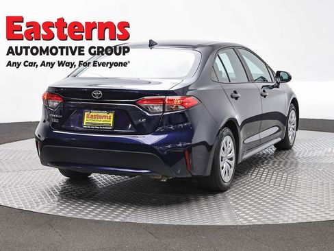 Used 2022 Toyota Corolla LE FWD image 5