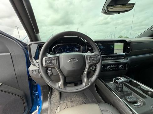 Used 2025 Chevrolet Silverado 1500 ZR2 w/ Technology Package AWD/4WD image 14
