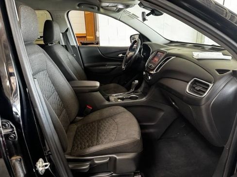 Used 2020 Chevrolet Equinox LT w/ Driver Convenience Package FWD image 33