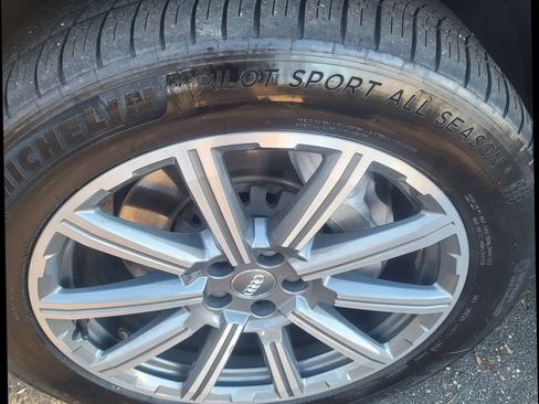 Used 2018 Audi Q7 3.0T Prestige w/ Prestige Package image 12