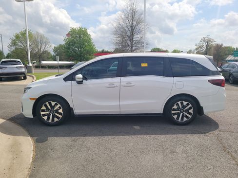 Certified 2025 Honda Odyssey EX-L image 6