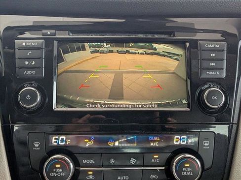 Used 2020 Nissan Rogue Sport SV image 14