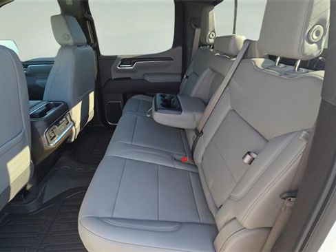 New 2026 GMC Sierra 1500 SLT w/ SLT Premium Plus Package image 27