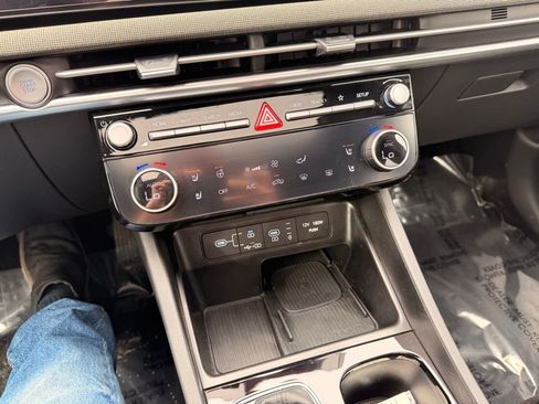 Used 2025 Hyundai Santa Cruz Limited AWD/4WD image 20