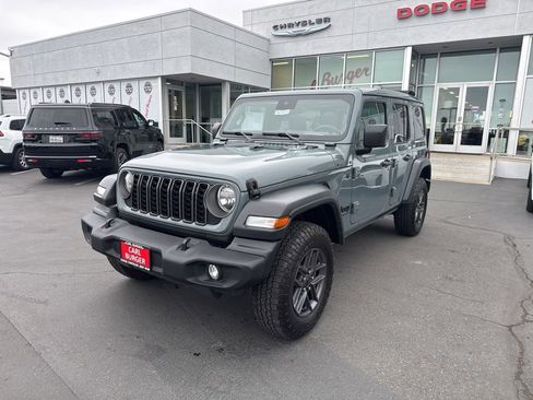 Certified 2025 Jeep Wrangler Unlimited Sport AWD/4WD image 3