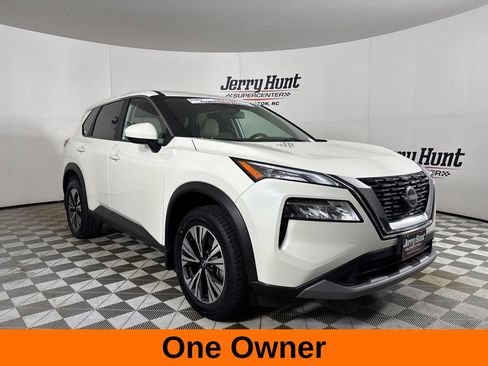 Used 2023 Nissan Rogue SV AWD/4WD image 4