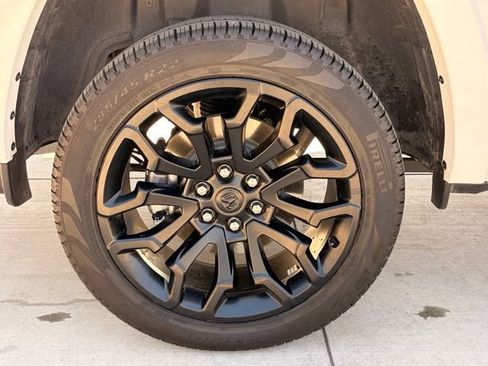 Used 2025 RAM 1500 Limited AWD/4WD image 7