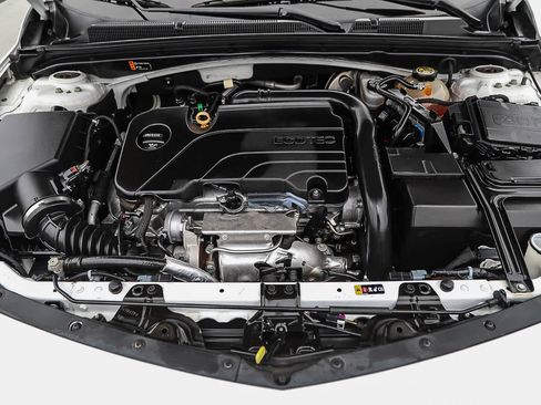 Used 2018 Chevrolet Malibu LT FWD image 26