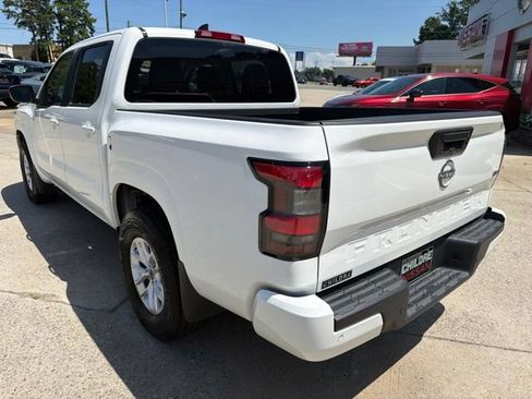 Used 2024 Nissan Frontier SV w/ Technology Package RWD image 8
