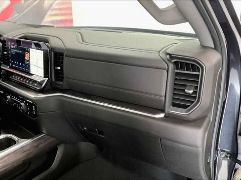 Used 2022 Chevrolet Silverado 1500 LTZ w/ LTZ Convenience Package II image 19