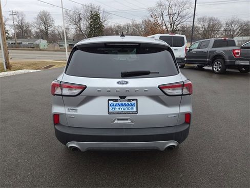 Used 2020 Ford Escape SE image 7
