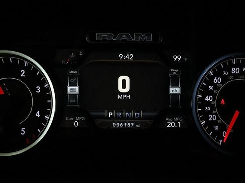 Used 2023 RAM 1500 Laramie AWD/4WD image 17