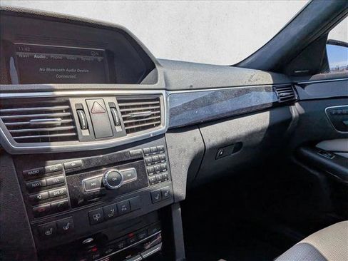 Used 2013 Mercedes-Benz E 550 4MATIC Sedan image 12