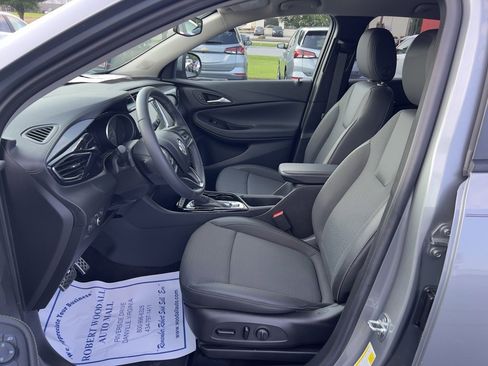 Used 2023 Buick Encore GX Select w/ Sport Touring Package image 18