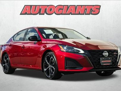 Used 2023 Nissan Altima 2.5 SR w/ SR Premium Package