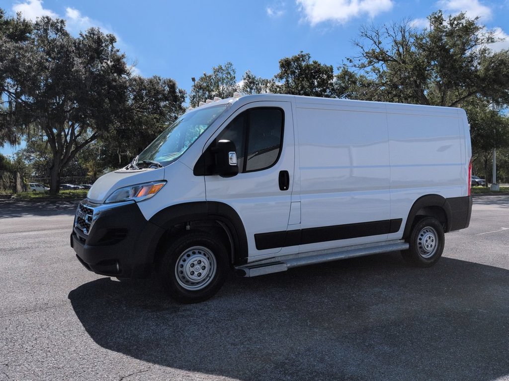 Used 2025 RAM ProMaster 2500 w/ U-Haul Equipment Group FWD image 8