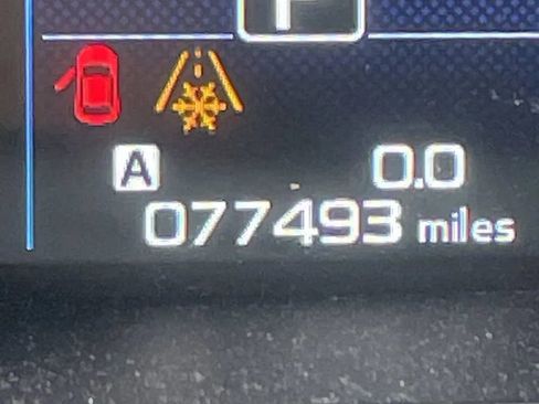 Used 2015 Subaru Outback 2.5i Limited image 16