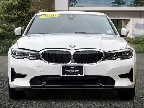 Used 2019 BMW 330i Sedan w/ Premium Package image 9