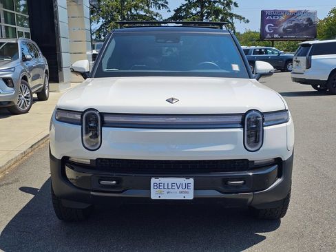 Used 2025 Rivian R1S Adventure AWD/4WD image 8