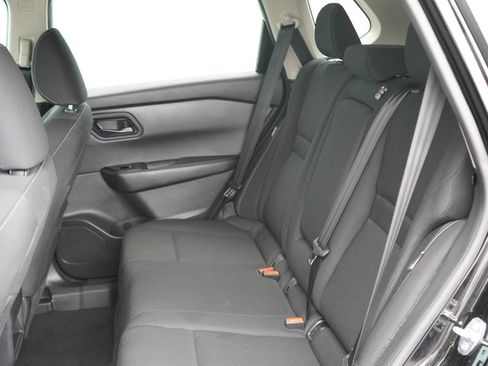 Used 2024 Nissan Rogue S AWD/4WD image 23
