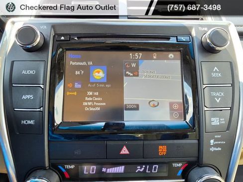 Used 2015 Toyota Camry XLE w/ Moonroof Package FWD image 14