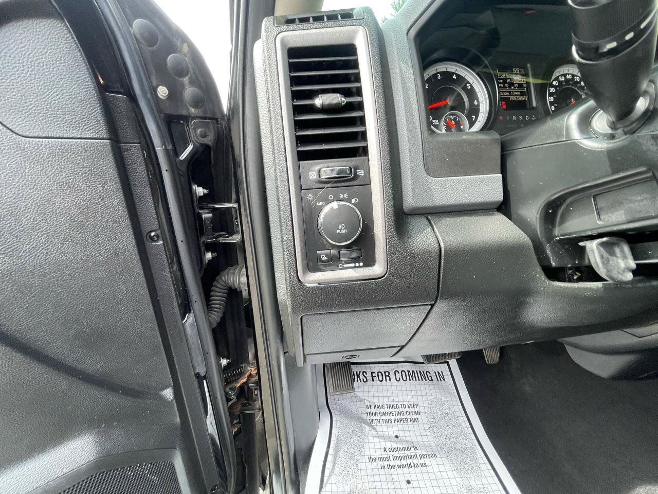 Used 2014 RAM 1500 Express AWD/4WD image 17