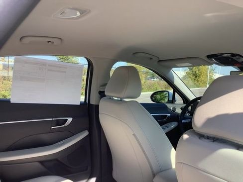 Certified 2025 Hyundai Sonata SEL image 30