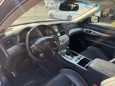 Used 2016 INFINITI Q70 3.7 image 10