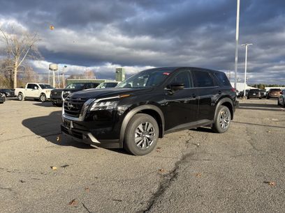 New 2025 Nissan Pathfinder S