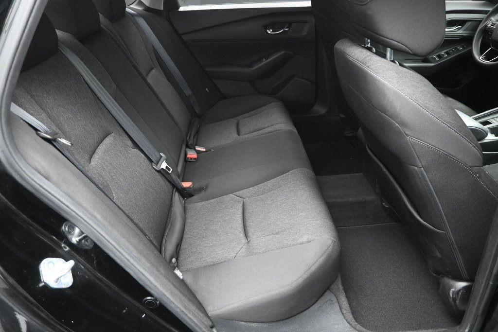 Used 2023 Honda Accord EX image 31