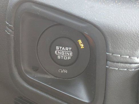 Certified 2024 Jeep Wrangler Unlimited Rubicon image 25