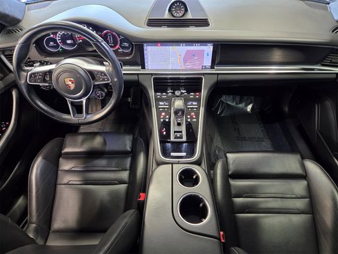 Certified 2020 Porsche Panamera GTS image 13