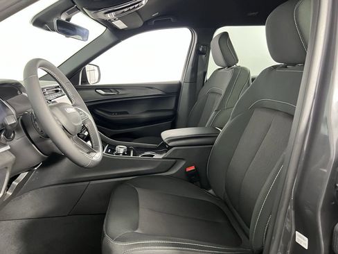 Certified 2025 Jeep Grand Cherokee L Laredo w/ Luxury Tech Group I image 21